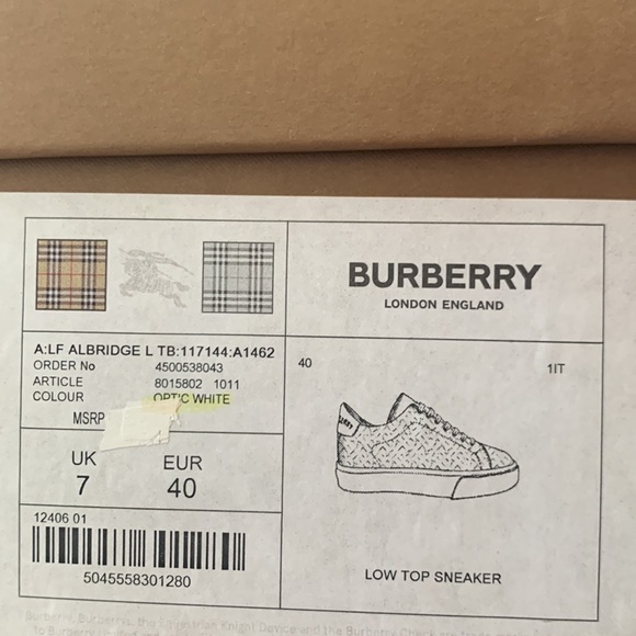 All white Burberry sneakers - Picture 4 of 13